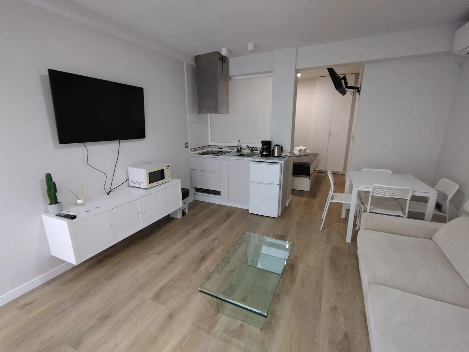 Estudio en calle de Balaguer, 18 - Foto 10