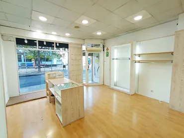 Local comercial en  Francesc Macià 16 - Foto 3