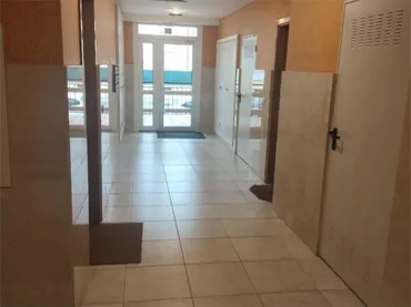 Piso en  Avenida de Los Porqueros 10 - Foto 1
