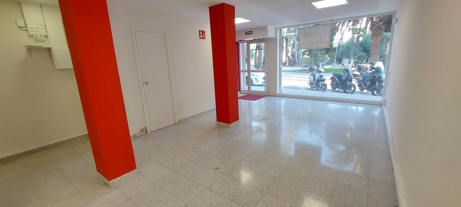 Local en Calle d'Eduard Toldrà, 16 - Foto 2