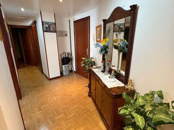 Piso en Calle Azkue, 12 - Foto 2