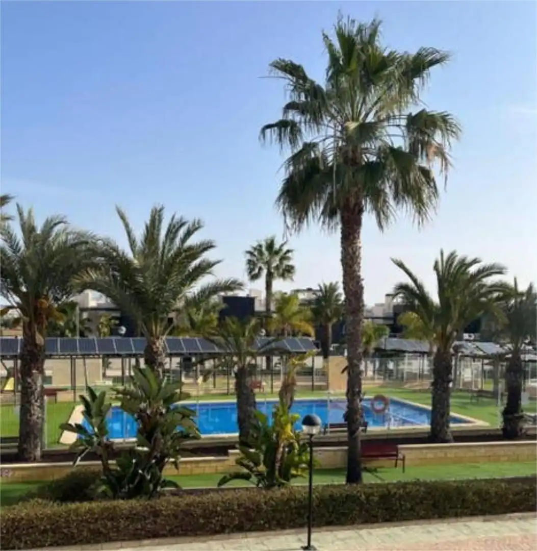 Piso en Villamartin - Foto 3