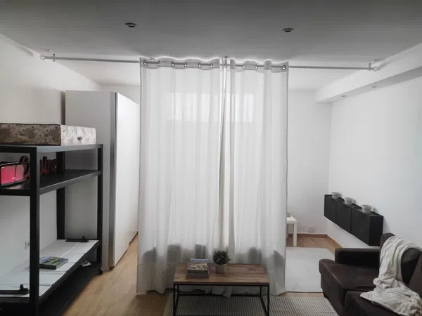 Estudio en calle del Pintor Josep Pinós, 10 - Foto 1