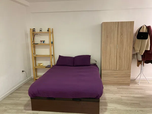 Estudio en calle Capitán Dema, 22