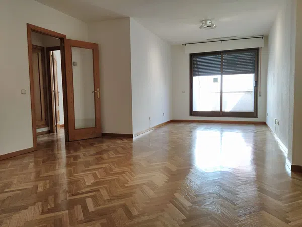 Piso en calle de Luis Cabrera, 63