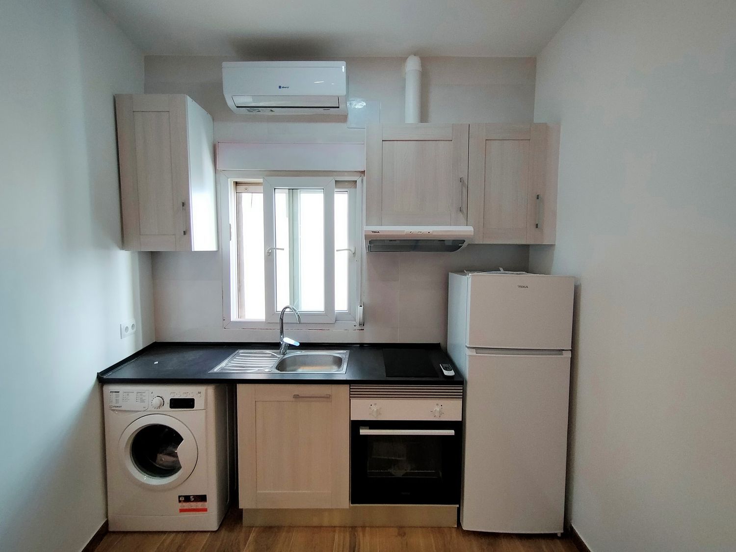 Estudio en calle de Campoamor, 9 - Foto 3