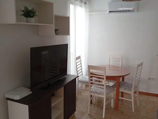 Piso en calle Infanta Doña María, 65