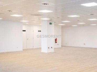 Nave Industrial en L'Hospitalet de Llobregat - Foto 2