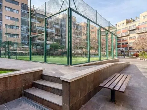 Dúplex en calle Elvira Lindo, 2