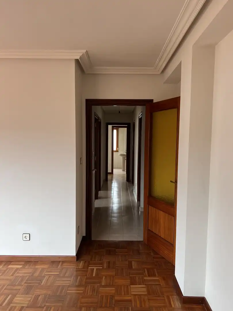 Piso en  Calle Alfoz de Salceo 5 - Foto 4