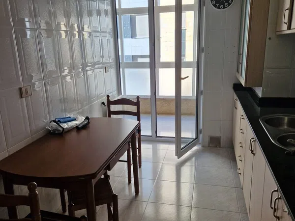 Piso en Avenida de Galicia, 27 - Foto 2