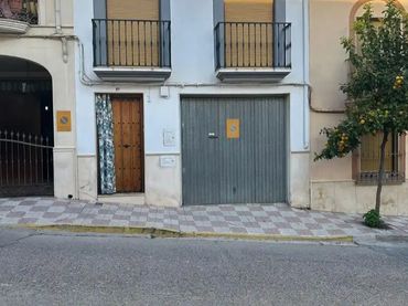 Casa adosada en calle Alamos 57 - Foto 1