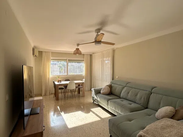 Piso en avenida Plutarco, 7