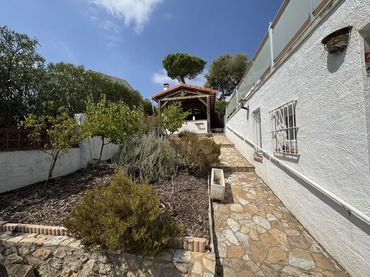 Chalet en  Carrer Perdiguer 9 - Foto 4