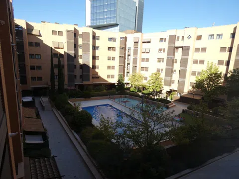 Piso en calle Amaltea, 1