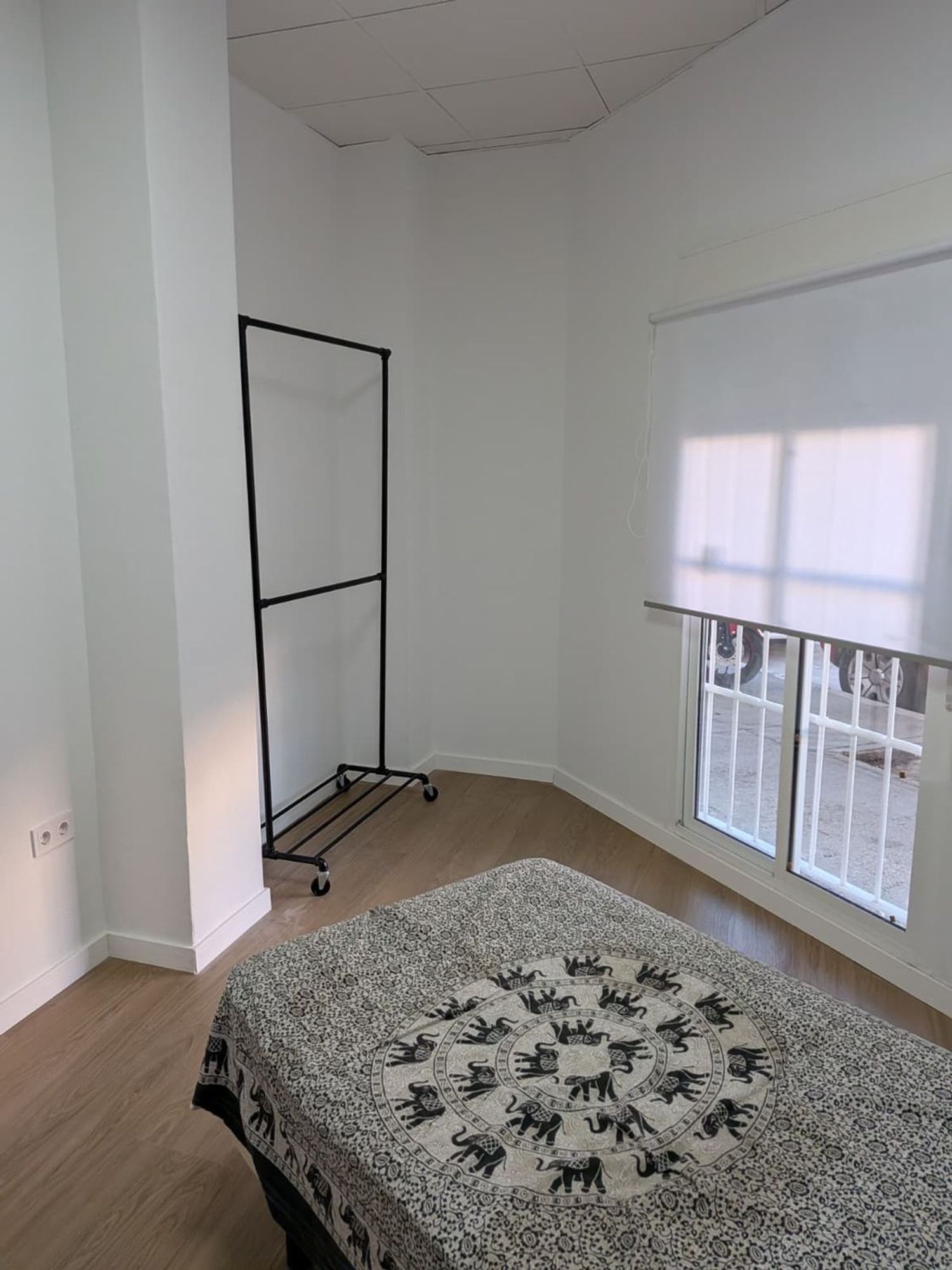 Estudio en Avenida Lola Flores, 13 - Foto 2