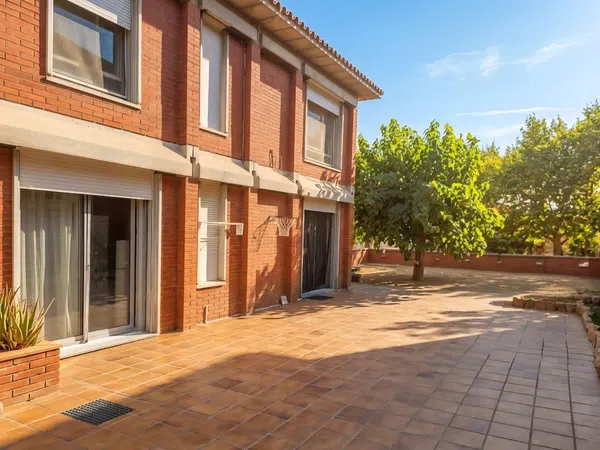 Chalet adosado en B-502, 4, Can Serra Lladó - Madà - El Cros, Can Serra Lladó - Madà - El Cros - Foto 1