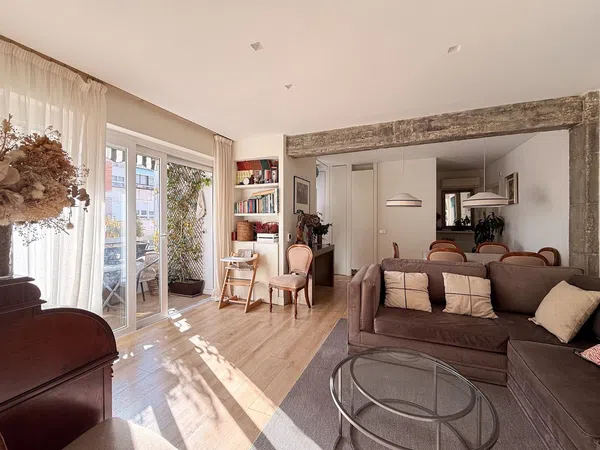 Piso en calle de Chile, 6