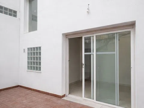 Casa independiente en calle Caídos de la División Azul, 8