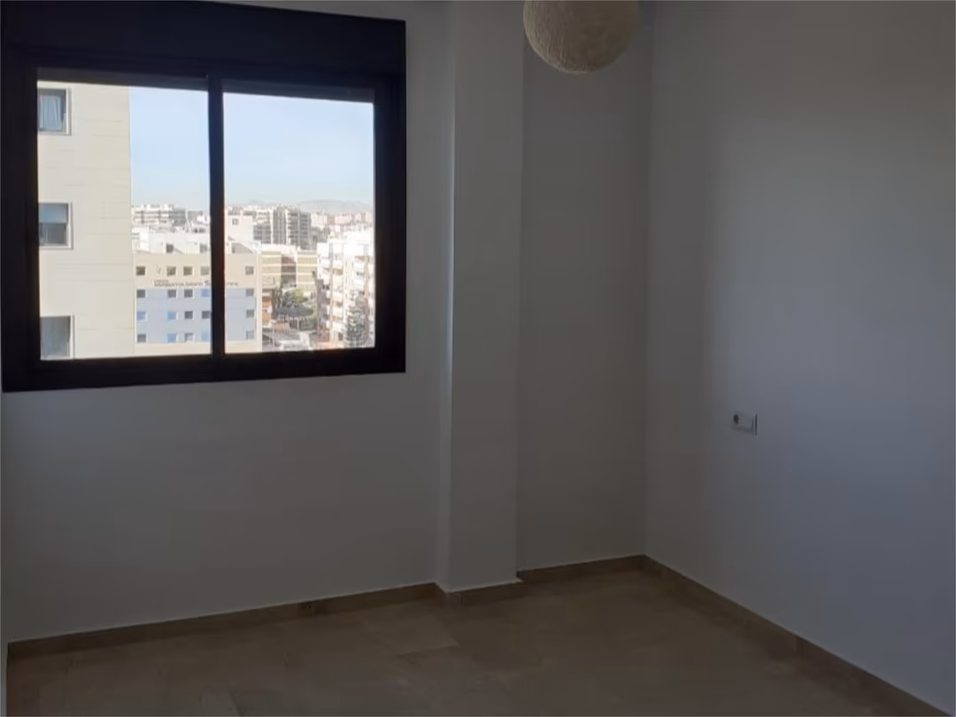 Piso en  Calle Granja de Rocamora 4 - Foto 9