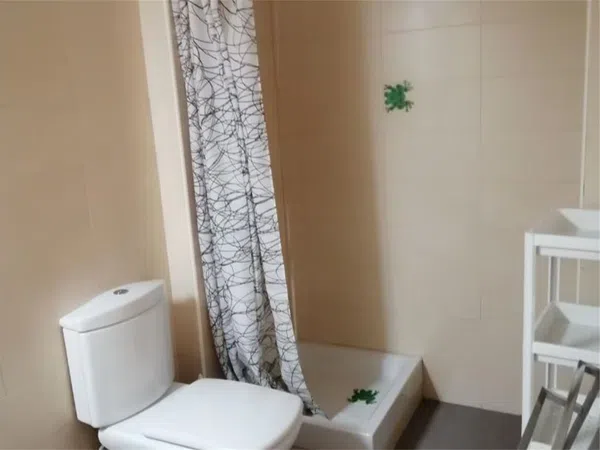 Piso en avenida Don Juan de Borbon, 53 - Foto 8