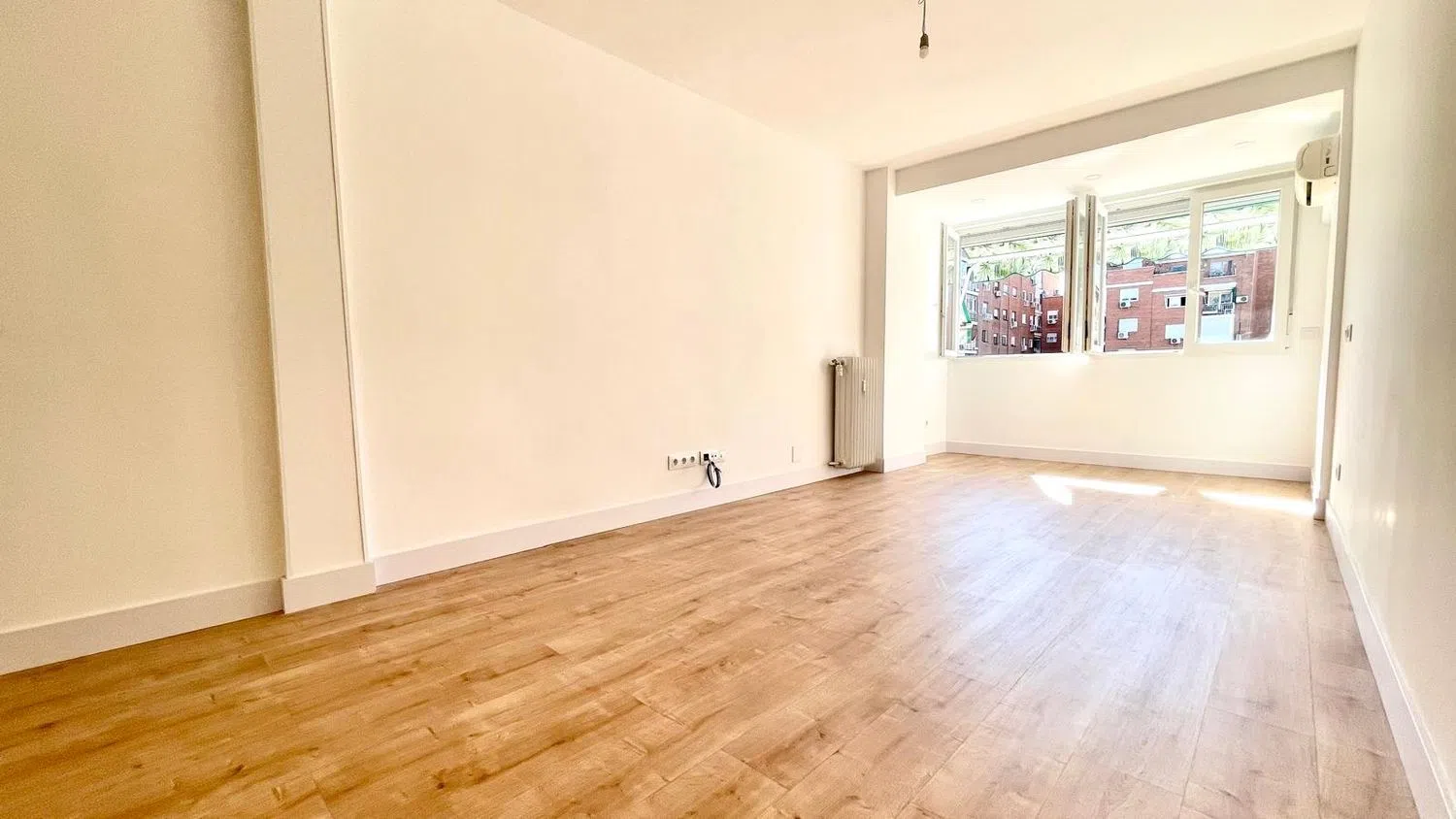 Piso en calle Esteban de Arteaga, 4 - Foto 1