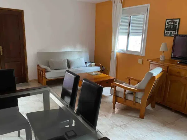 Chalet adosado en Calle Rosalía de Castro, 10 - Foto 4