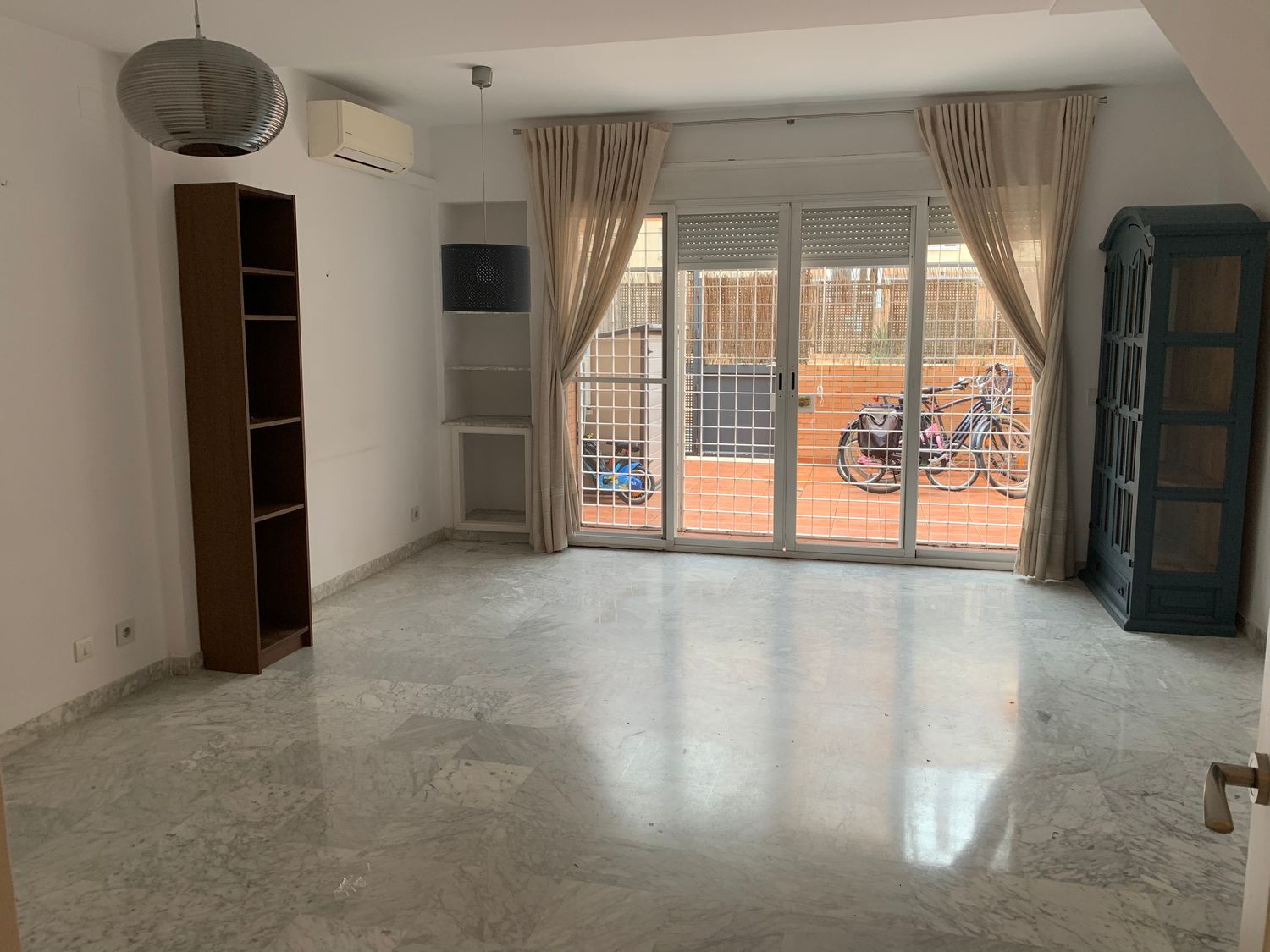 Chalet adosado en calle Burdeos, 51 - Foto 5