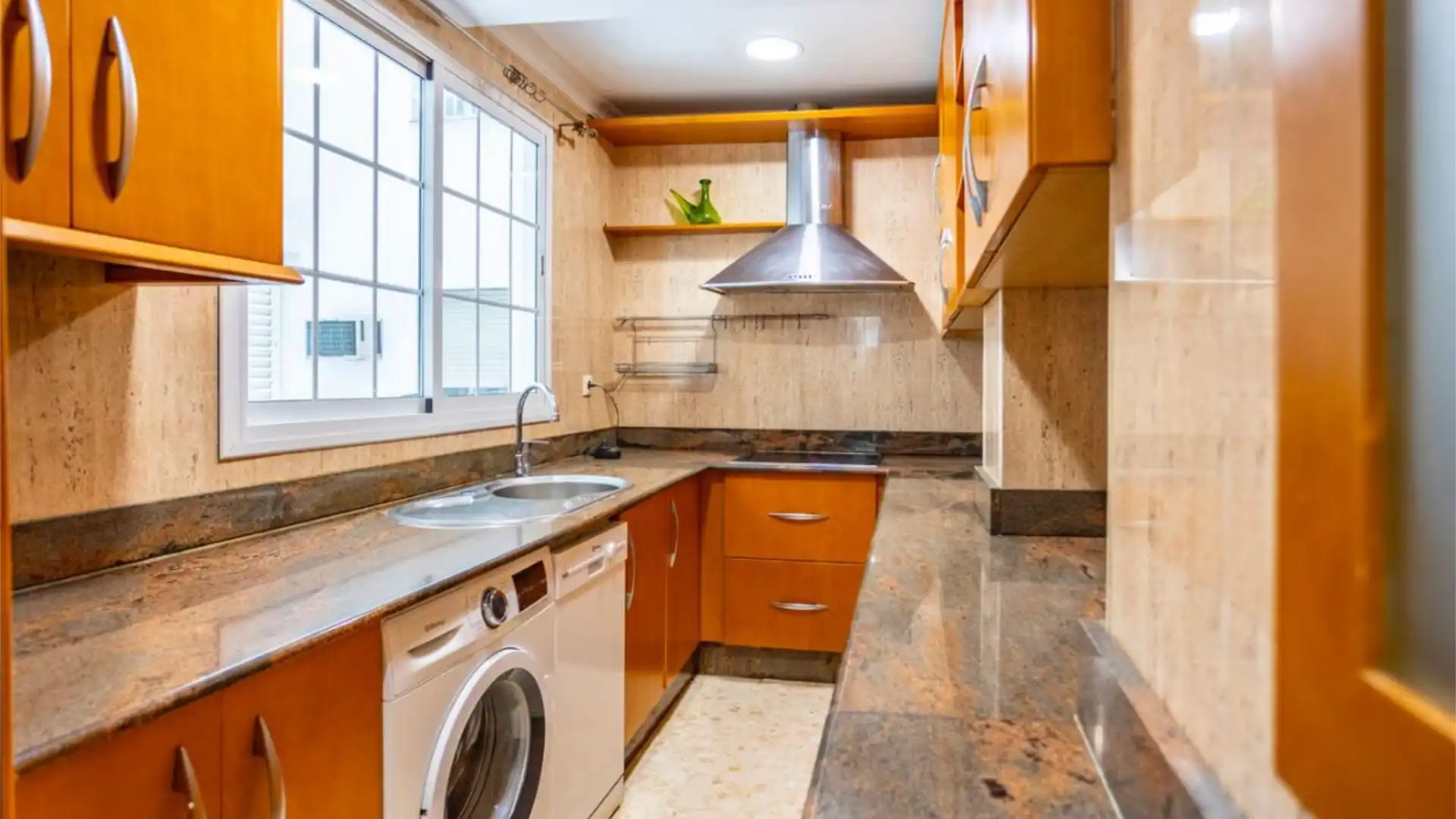 Piso en  Calle Virgen de las Torres 12 - Foto 21