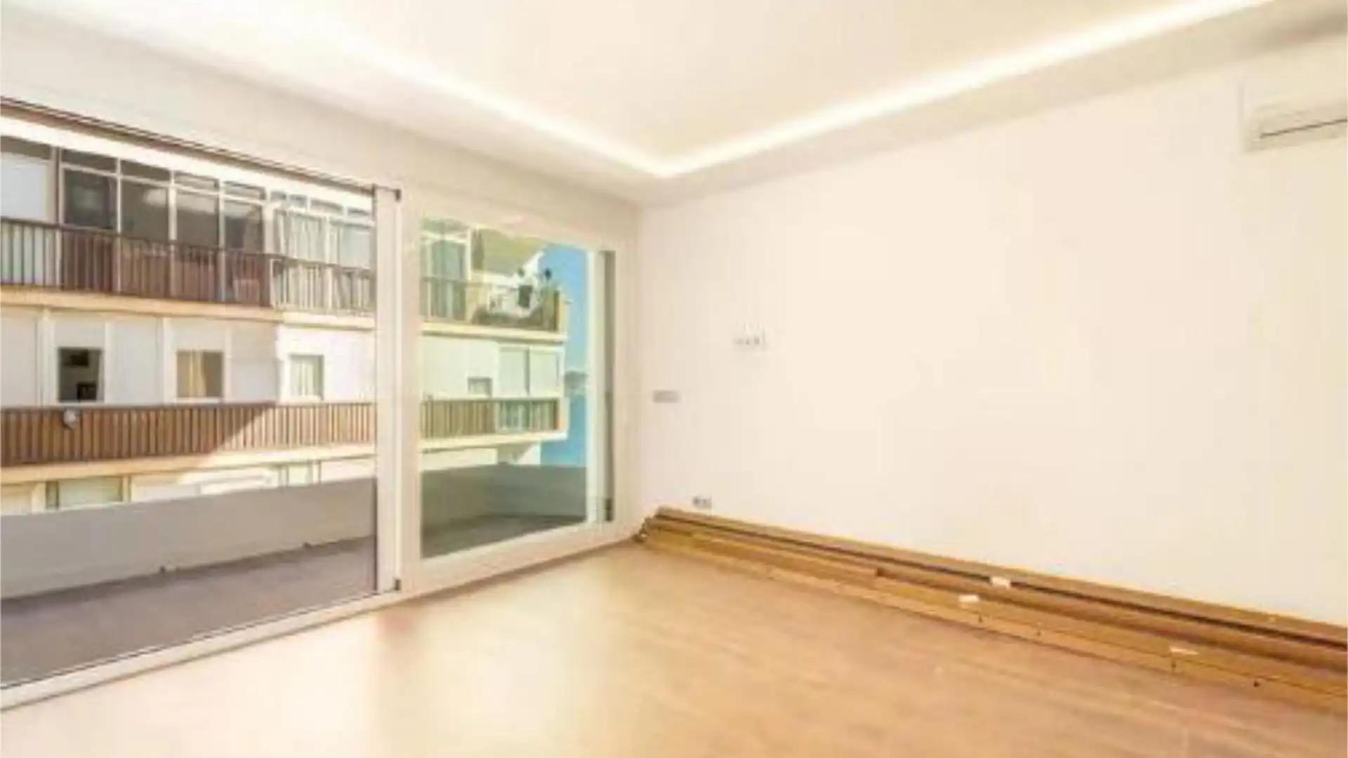 Piso en  Calle Pintor Guerrero del Castillo 2 - Foto 24