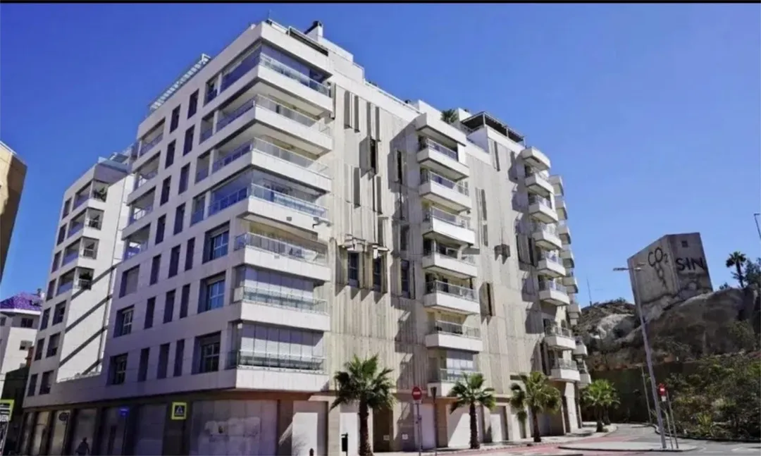 Piso en  Calle Castillejos 95 - Foto 4