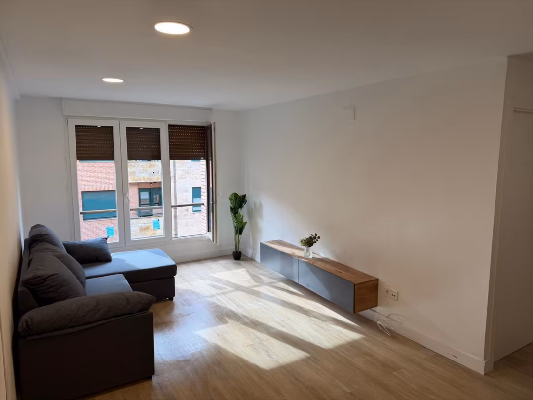 Piso en  Calle Argañosa 134