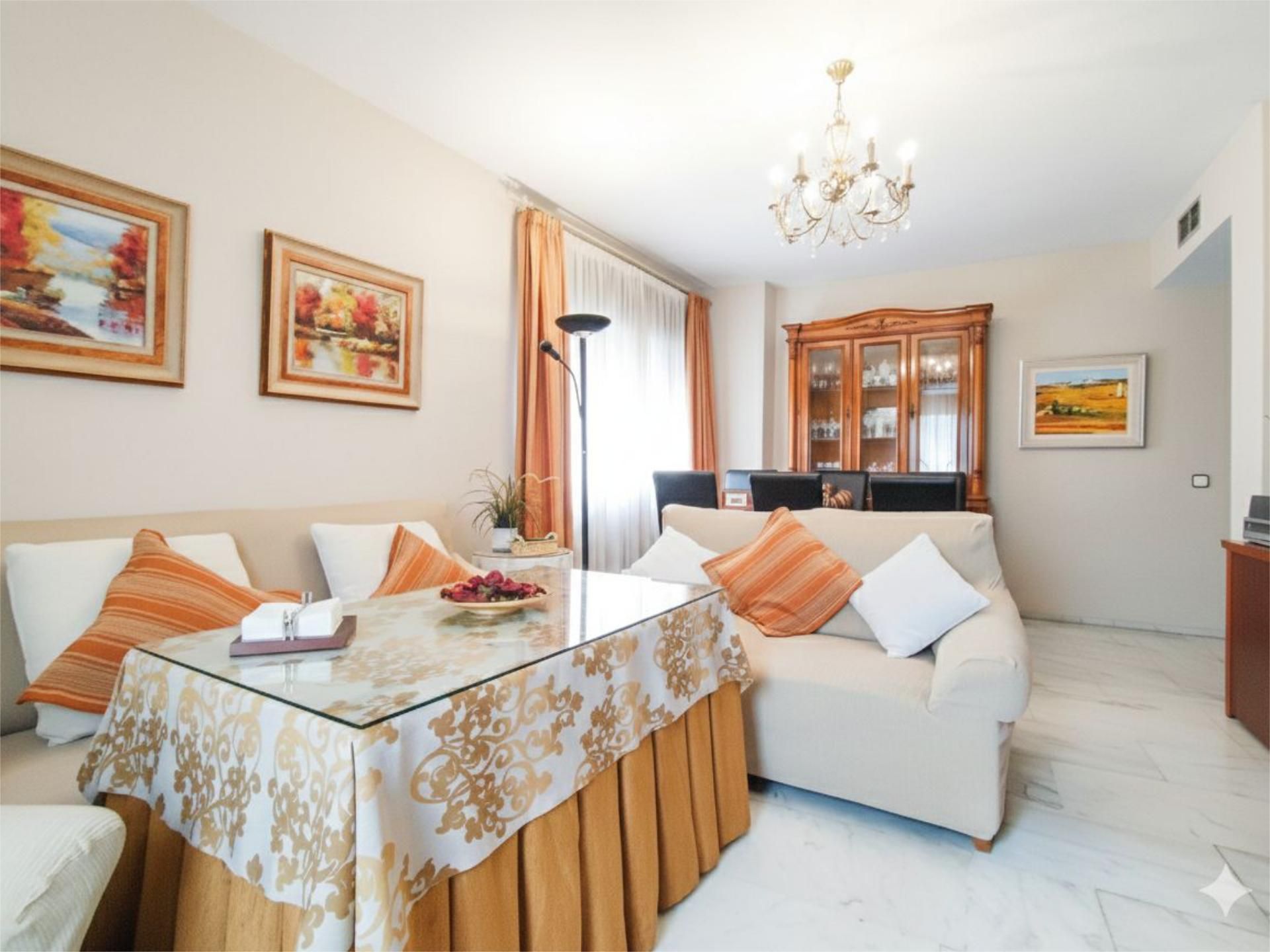 Casa adosada en  Calle Sagunto 41 - Foto 13