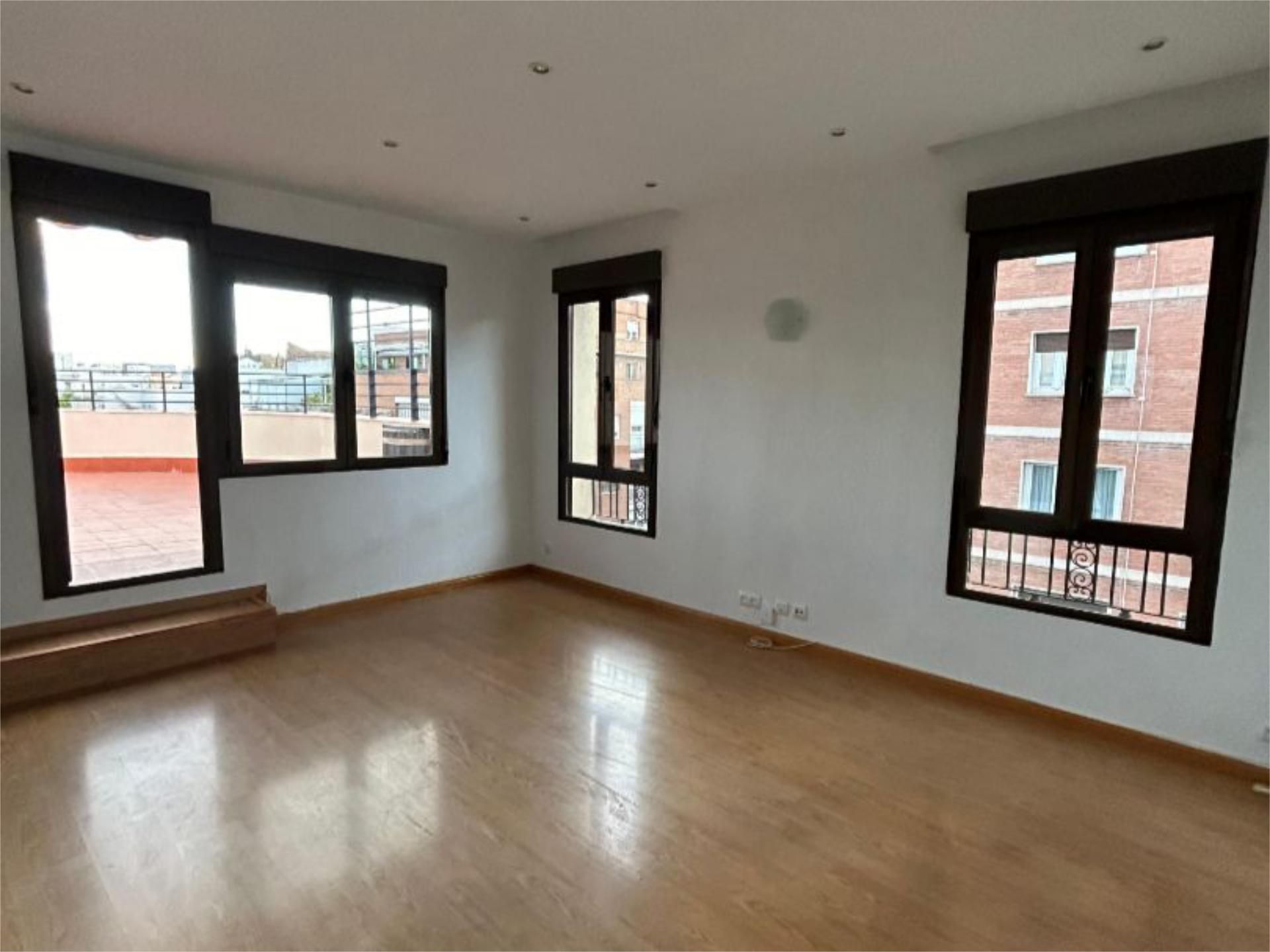 Piso en  Calle de Modesto Lafuente 56 - Foto 6