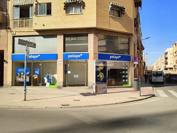 Local en Calle Víctor de la Serna, 1, Ciudad de Asís - Foto 1
