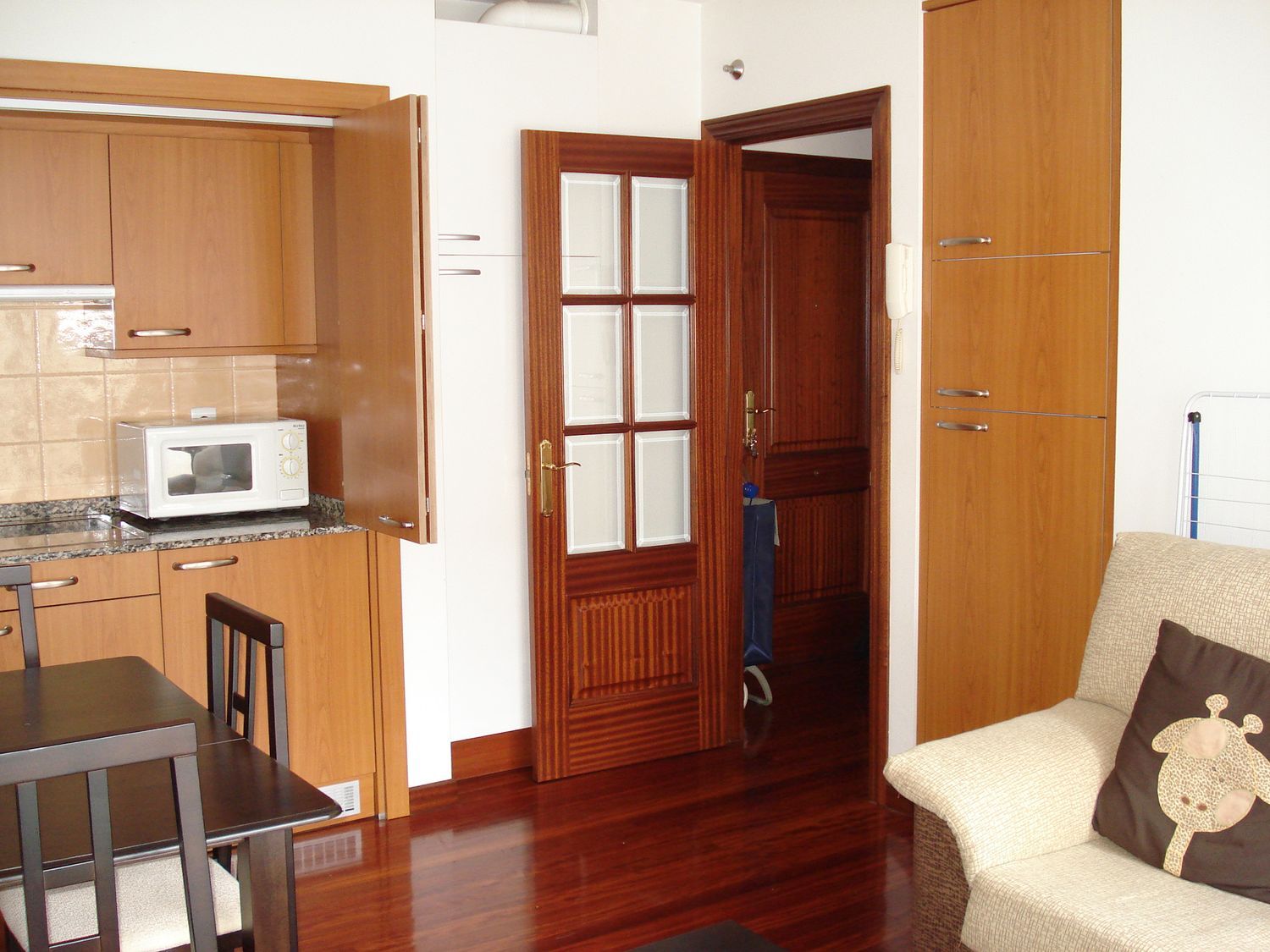 Piso en avenida de Ferrol, 48 - Foto 2