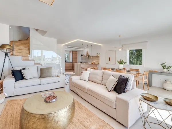 Dúplex en Urbanización Los Pinos de Aloha, 20, Aloha - Foto 3