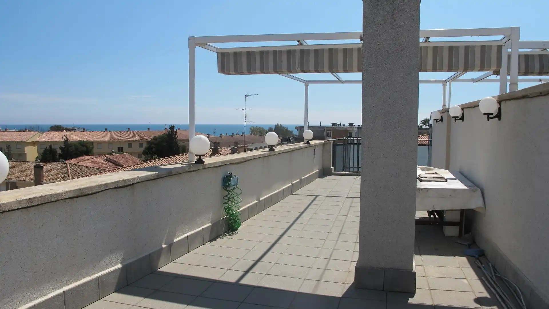 Piso en  Carrer Tordera 12 - Foto 2