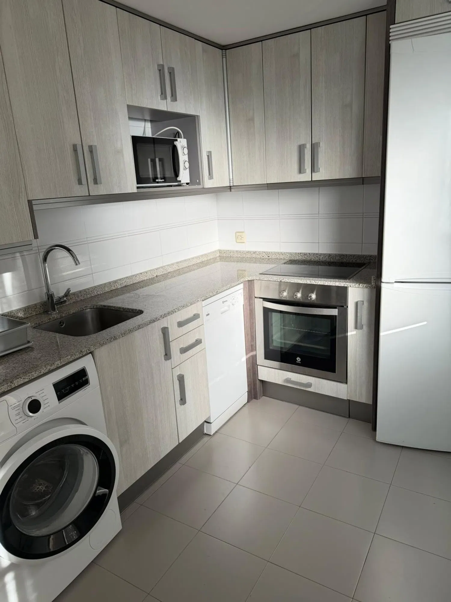 Piso en calle del Monasterio de Samos, 28 - Foto 6