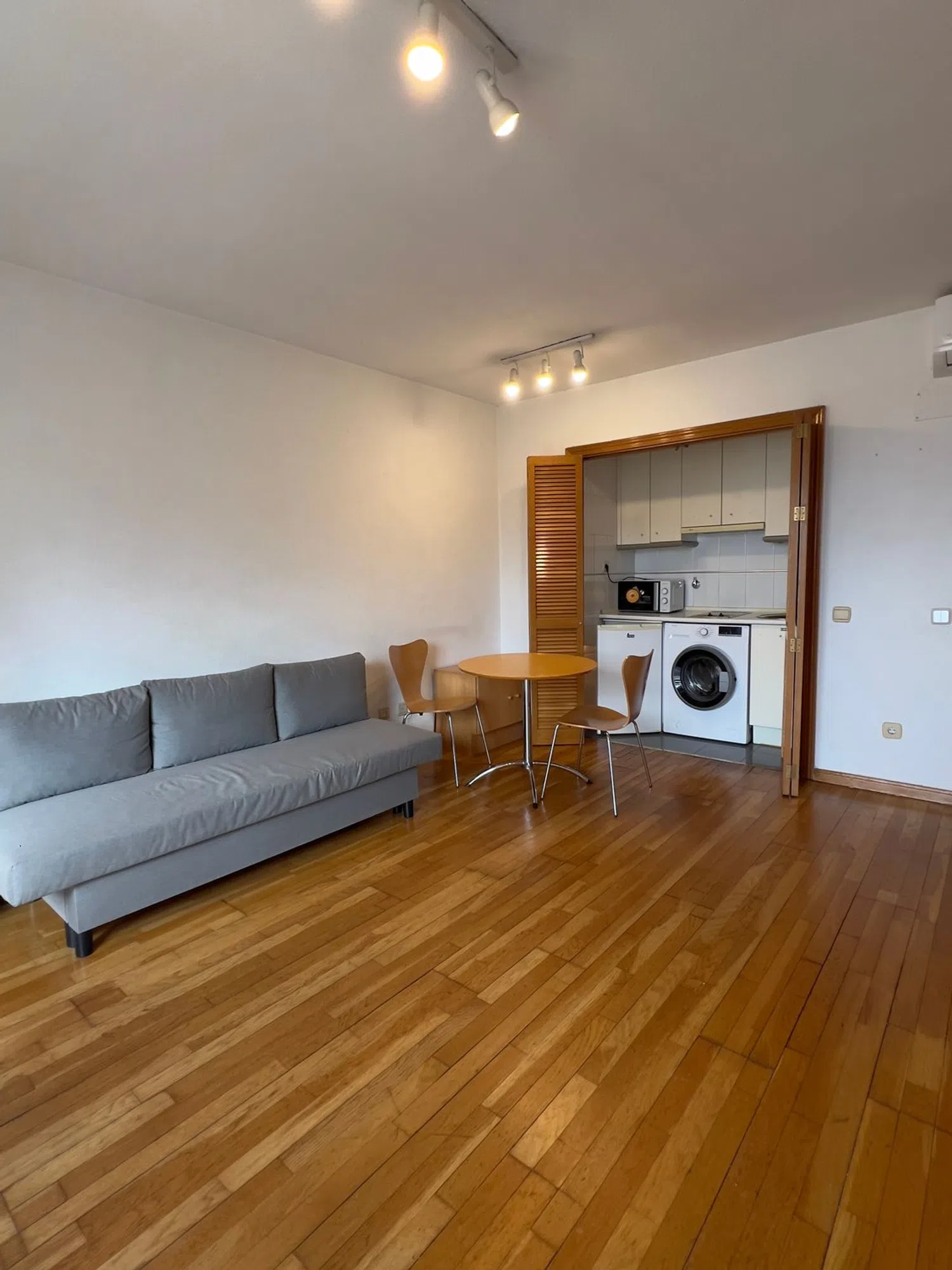Estudio en calle de Sor Ángela de la Cruz, 40 - Foto 7