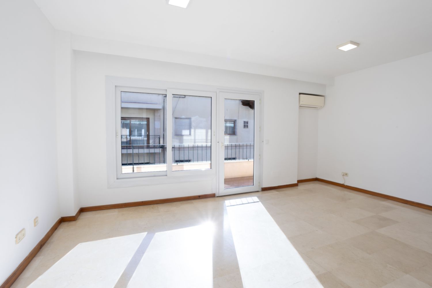 Piso en calle de Jaume de Santacília, 4 - Foto 7