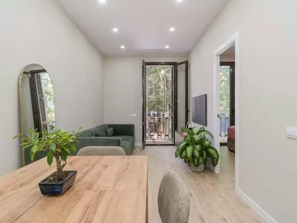 Piso en calle de la Llacuna, 48