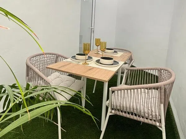 Estudio en Calle de Jesús y María, 6, Los Hoteles-Rambla-Duggi - Foto 1
