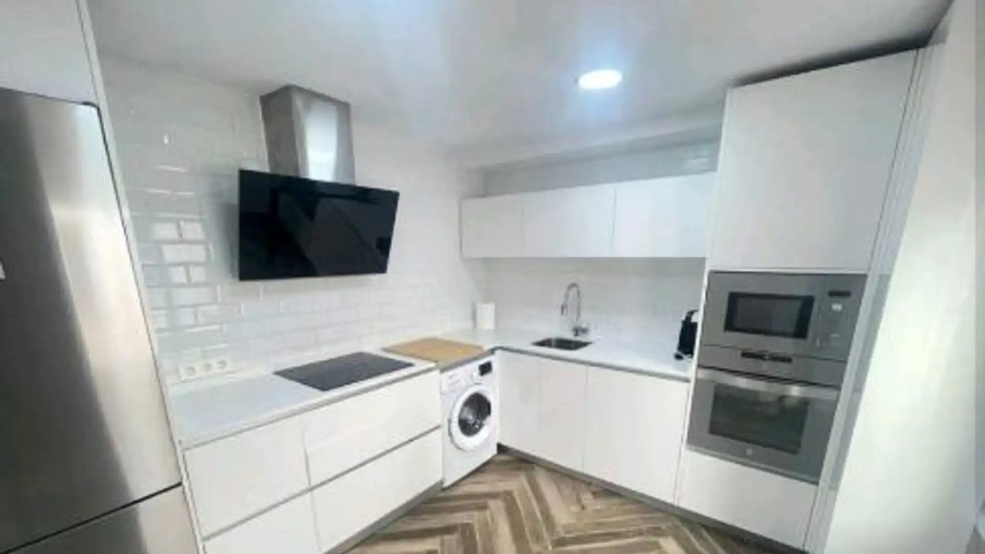 Piso en  Avenida Juan Sebastián Elcano 188 - Foto 8