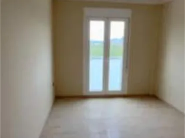 Piso en Piso a la venta con terraza y balco - Foto 3