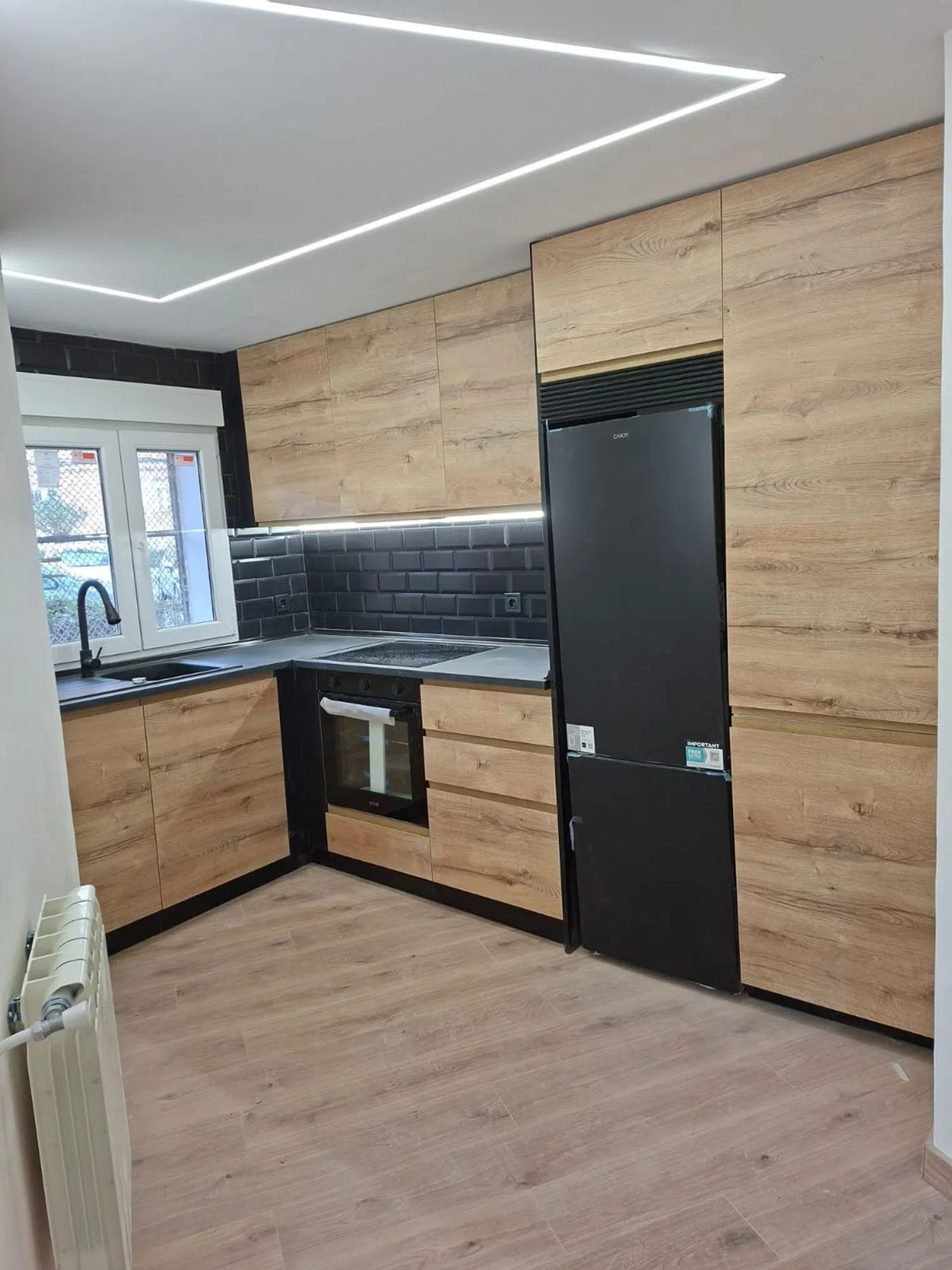 Piso en calle de Pobla de Segur, 9 - Foto 2