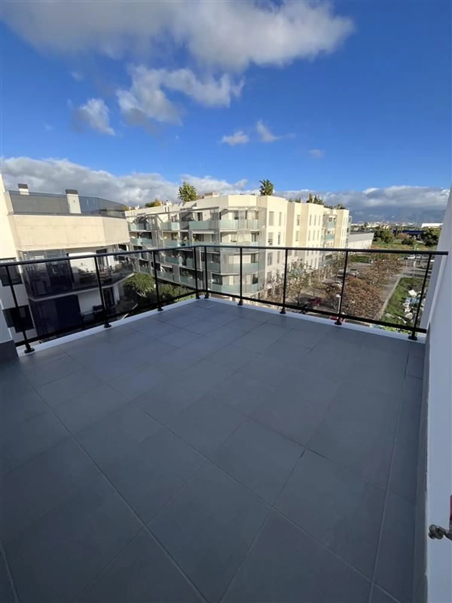 Ático en calle de Màrius Verdaguer, 6 - Foto 3