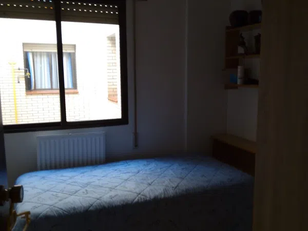 Piso en calle del Monasterio de Poblet, 31 -33 - Foto 16