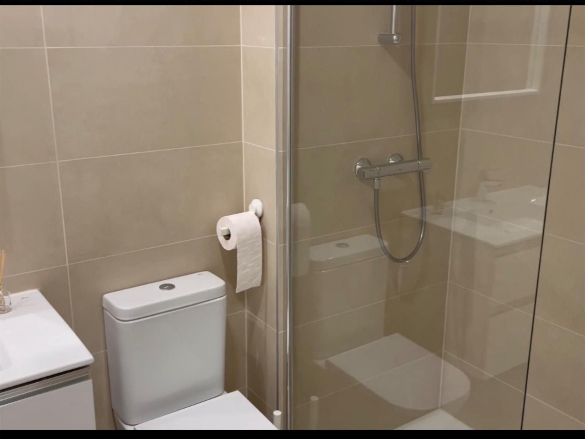 Piso en  Calle Doctor Alfonso Chiscano Díaz 24 - Foto 11