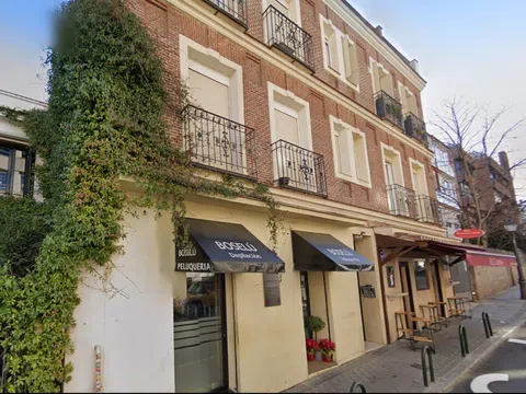 Piso en calle Alfonso Rodríguez Santamaría, 20
